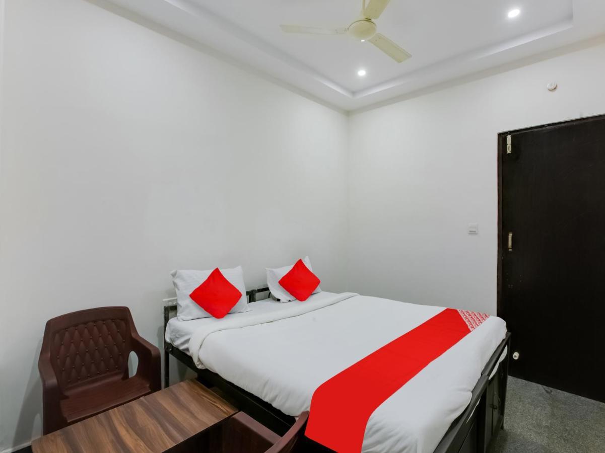 Hotel O Manjushree Boarding & Lodging Nearby Dr.Br Ambedkar Stadium Basveshwar Nagar Bangalore Eksteriør billede