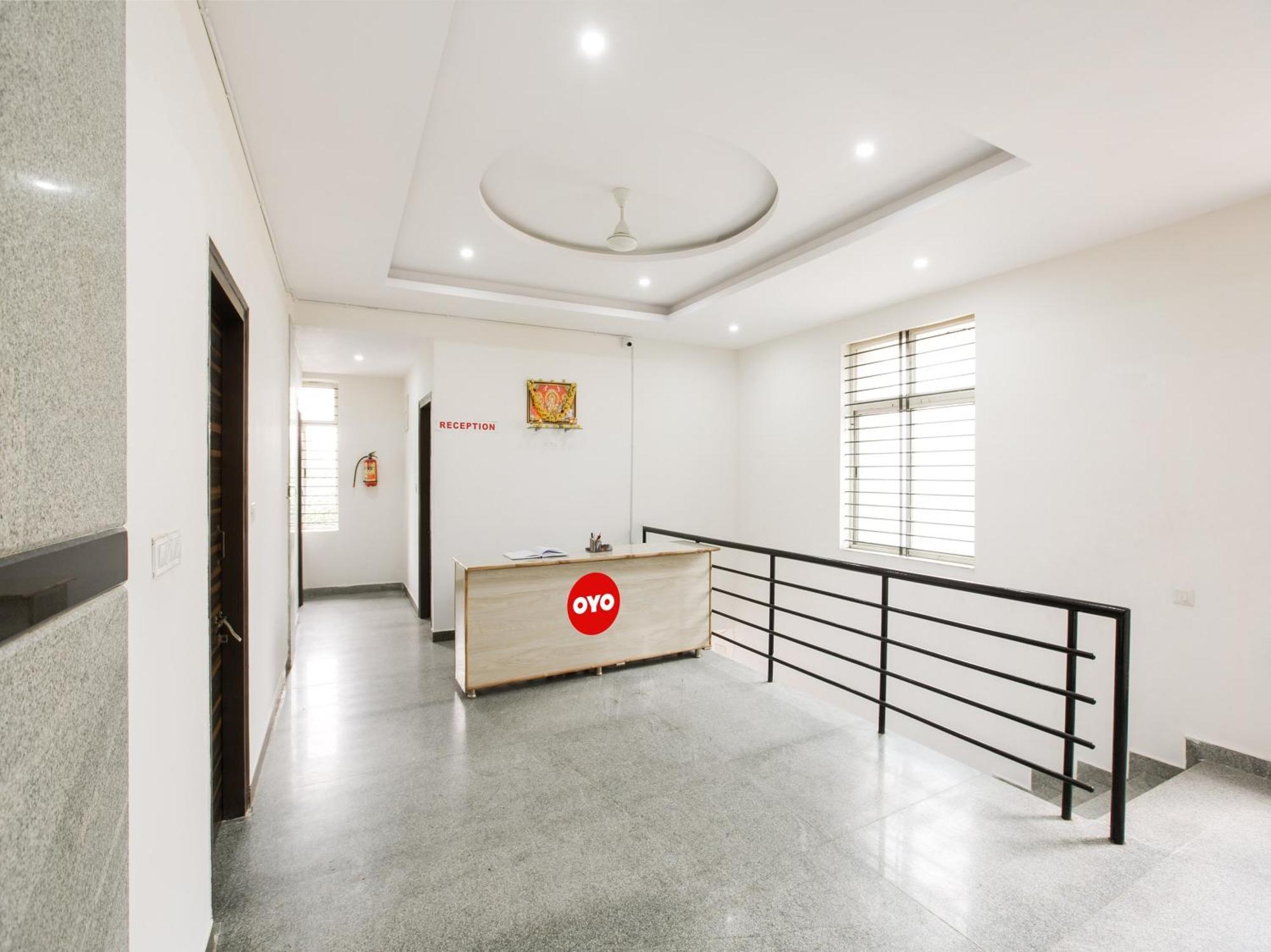 Hotel O Manjushree Boarding & Lodging Nearby Dr.Br Ambedkar Stadium Basveshwar Nagar Bangalore Eksteriør billede
